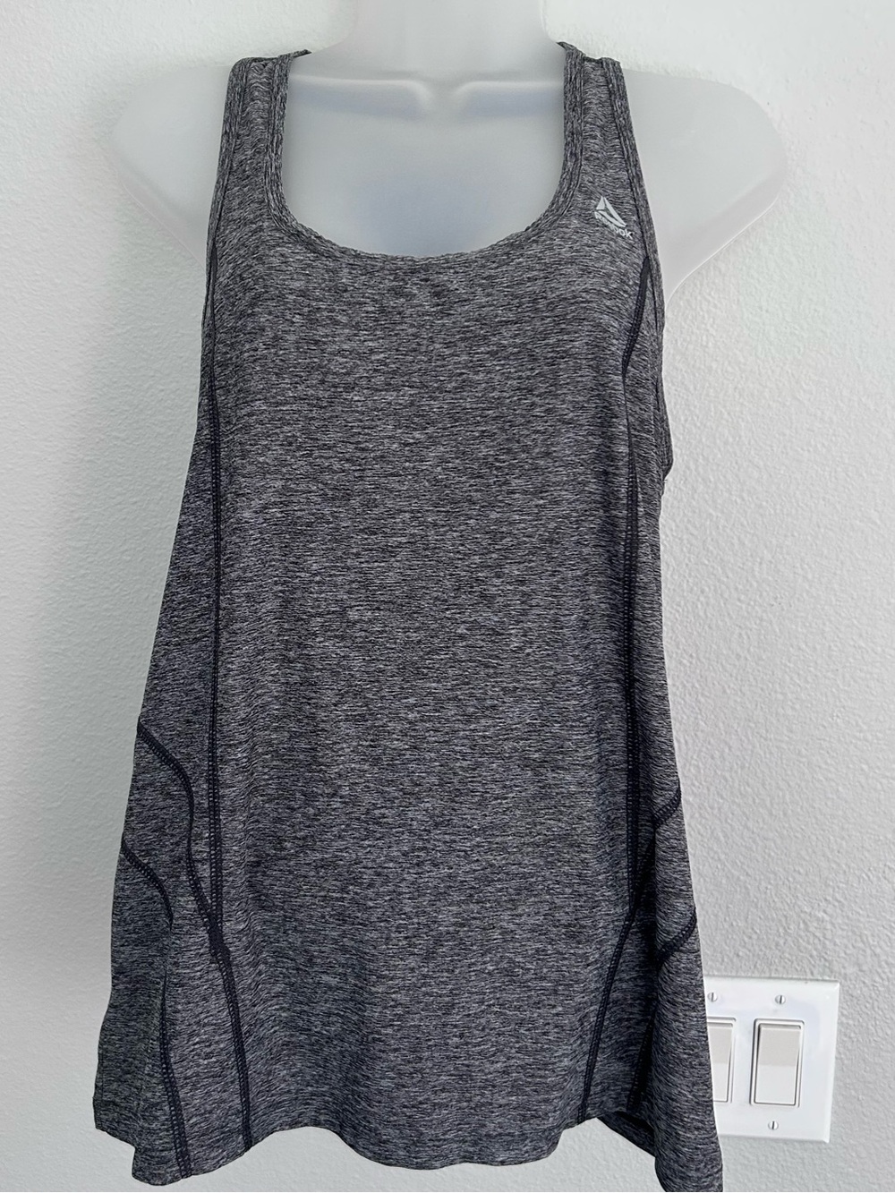 Reebok Heathered Gray Athletic Tank Women L